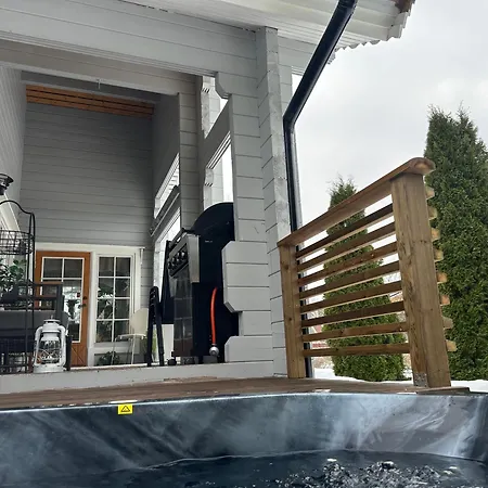 Upea Laehellae Rantaa Poreallas & Sup-laudat *